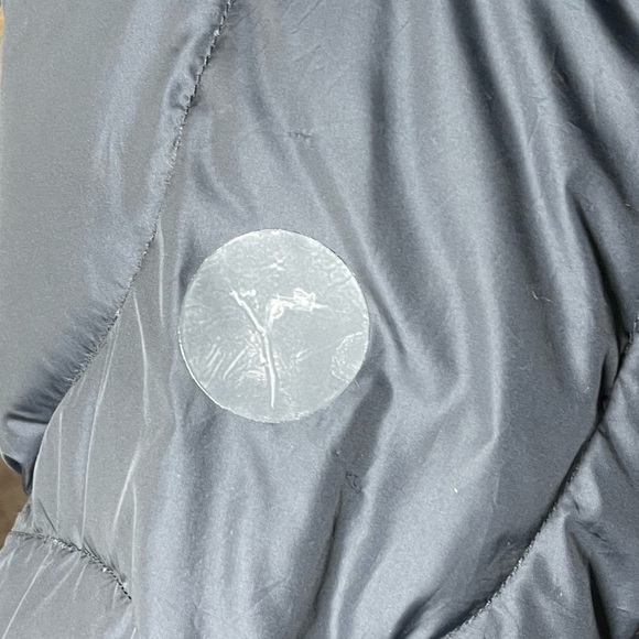 Mountain Hardware Flawed Puffer Down Black Jacket Coat, Size Large - Picture 6 of 8